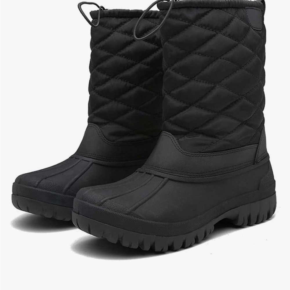 Winter boots. Nine or 9/2.